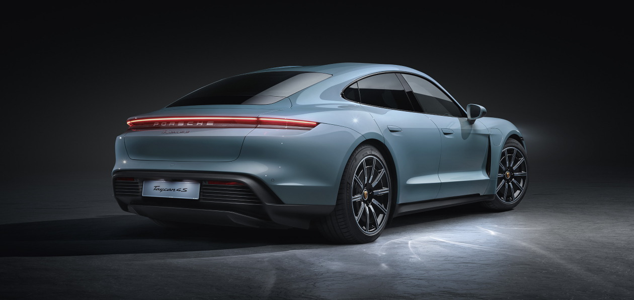 Porsche покажет в Лос-Анджелесе новые версии Taycan и Macan