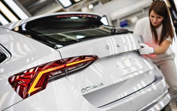 Skoda запустила в производство новую Octavia