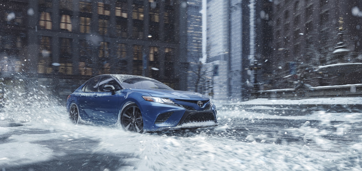 Toyota Camry впервые за 30 лет получила полный привод