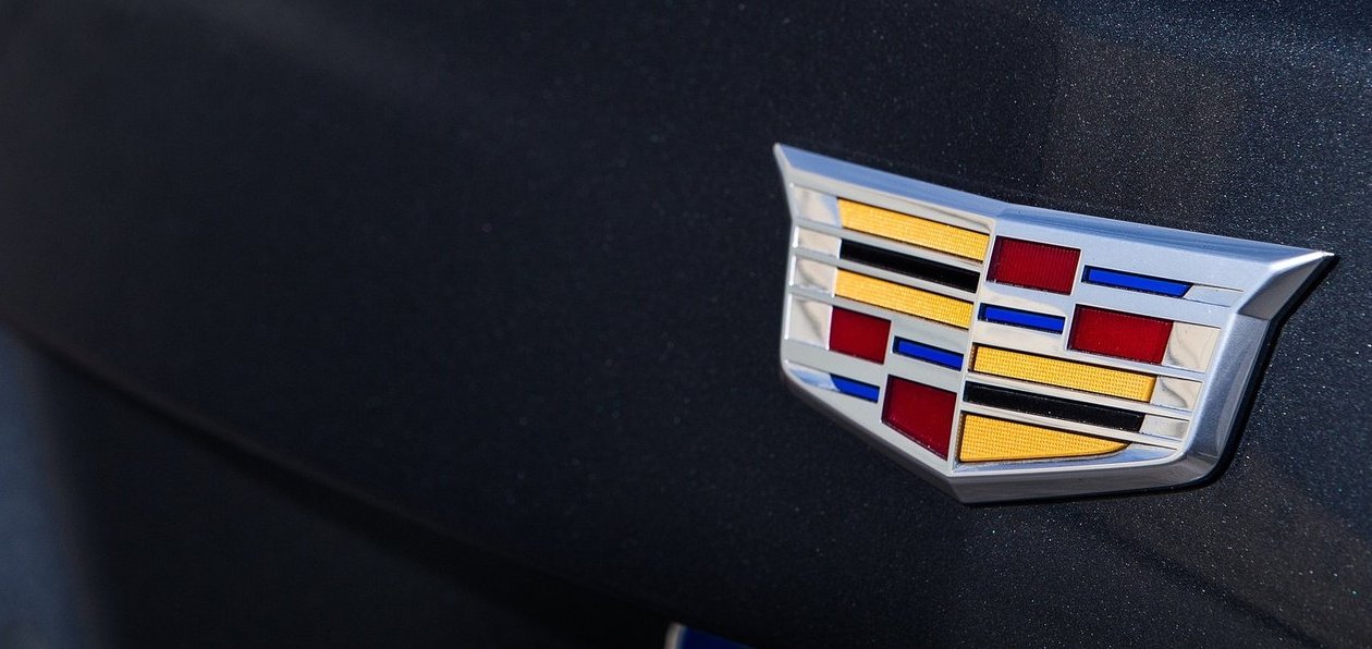 Электромобили Cadillac получат классические названия