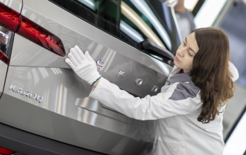 Кроссовер Skoda Karoq начал выпускаться в России