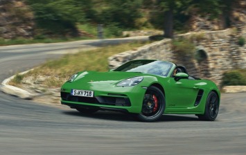 Porsche 718 Cayman и 718 Boxster получили новые версии