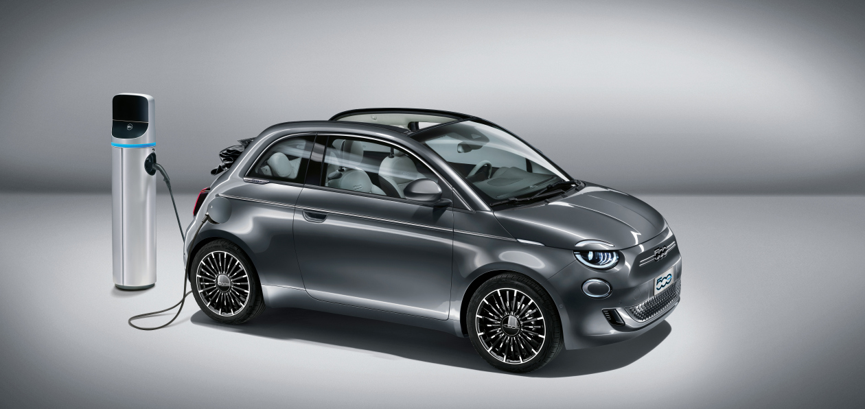 Fiat 500 в новом поколении стал электромобилем