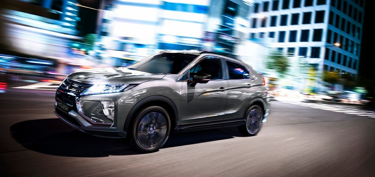 Mitsubishi привез в Россию Eclipse Cross в «черной» спецверсии