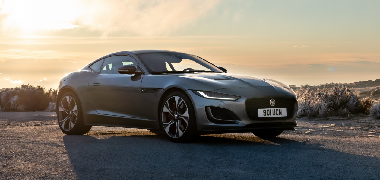 Обновленный Jaguar F-Type доехал до России