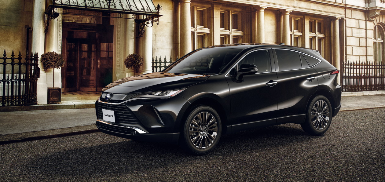 Toyota рассекретила новый Harrier