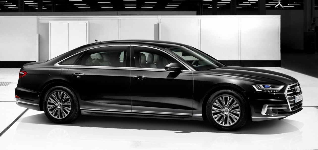 Audi показала бронированный A8