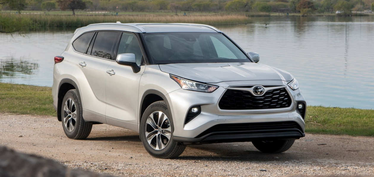 В Россию едет новый Toyota Highlander