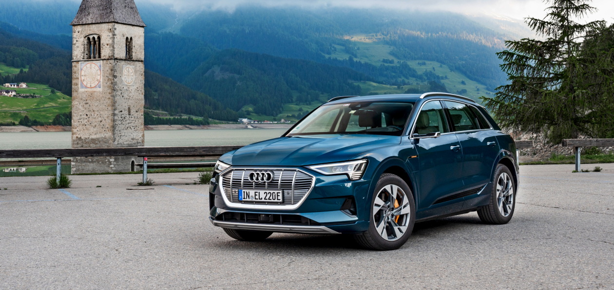 Audi e-tron получил российский ценник
