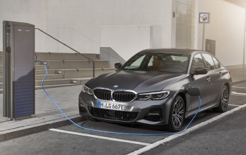 В руководстве BMW представили план электрификации модельного ряда