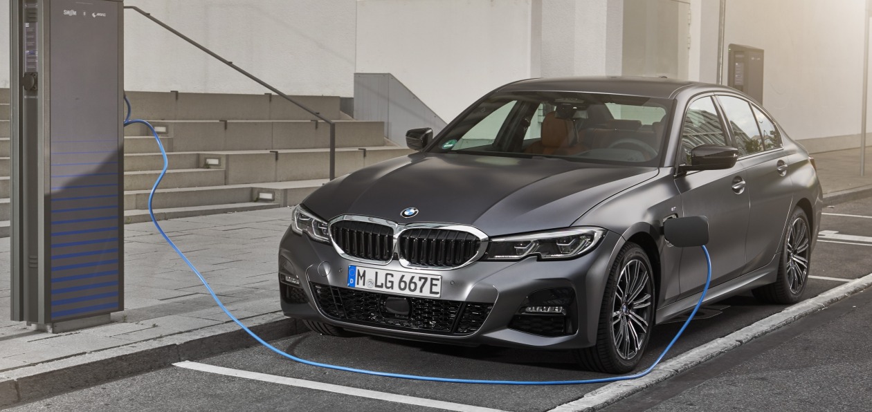 В руководстве BMW представили план электрификации модельного ряда