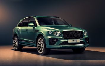 Bentley представил рестайлинговый кроссовер Bentayga