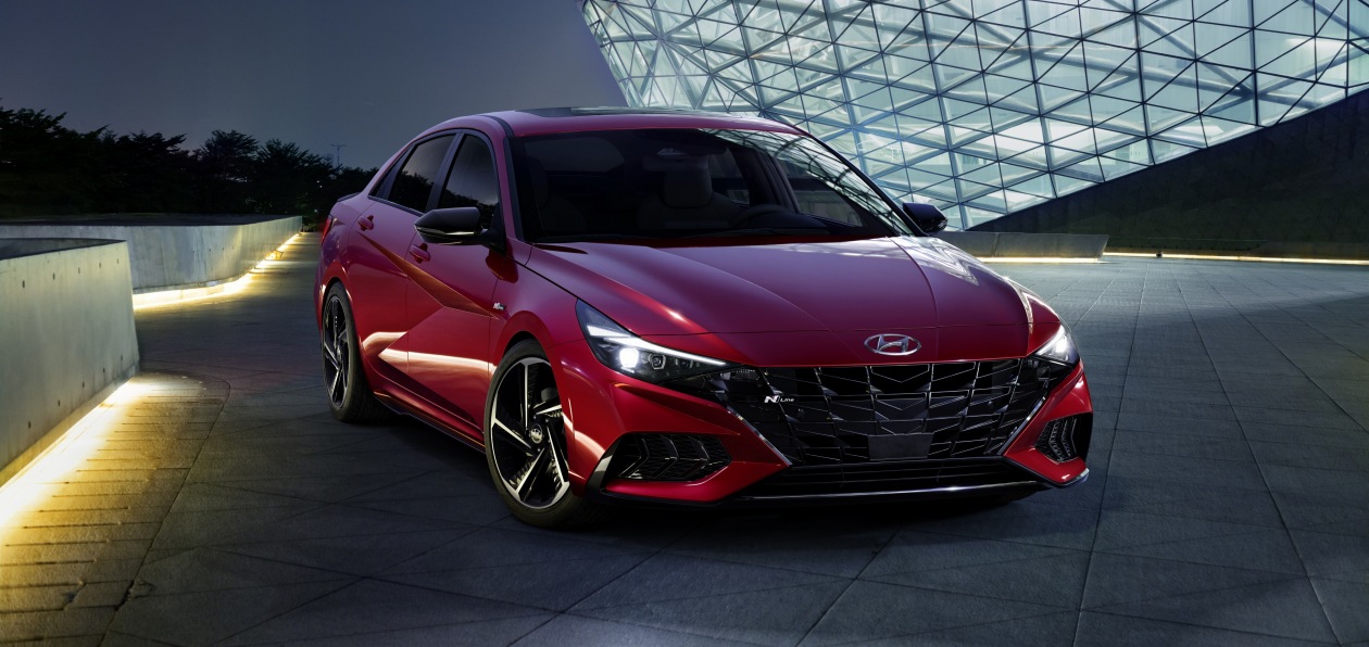 Hyundai показал новую Elantra N Line