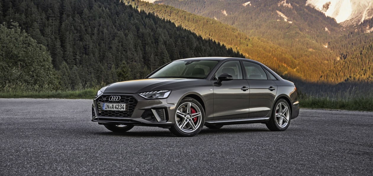 Обновленные Audi A4 и A5 стали доступны для заказа в России