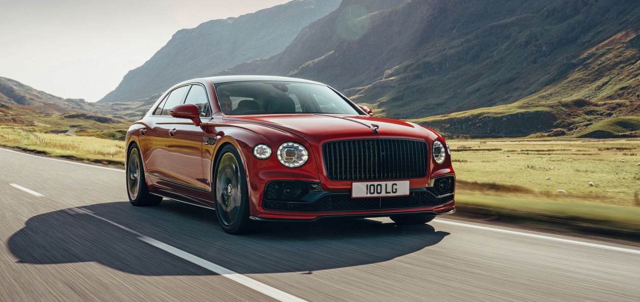 Новый Bentley Flying Spur получил мотор V8
