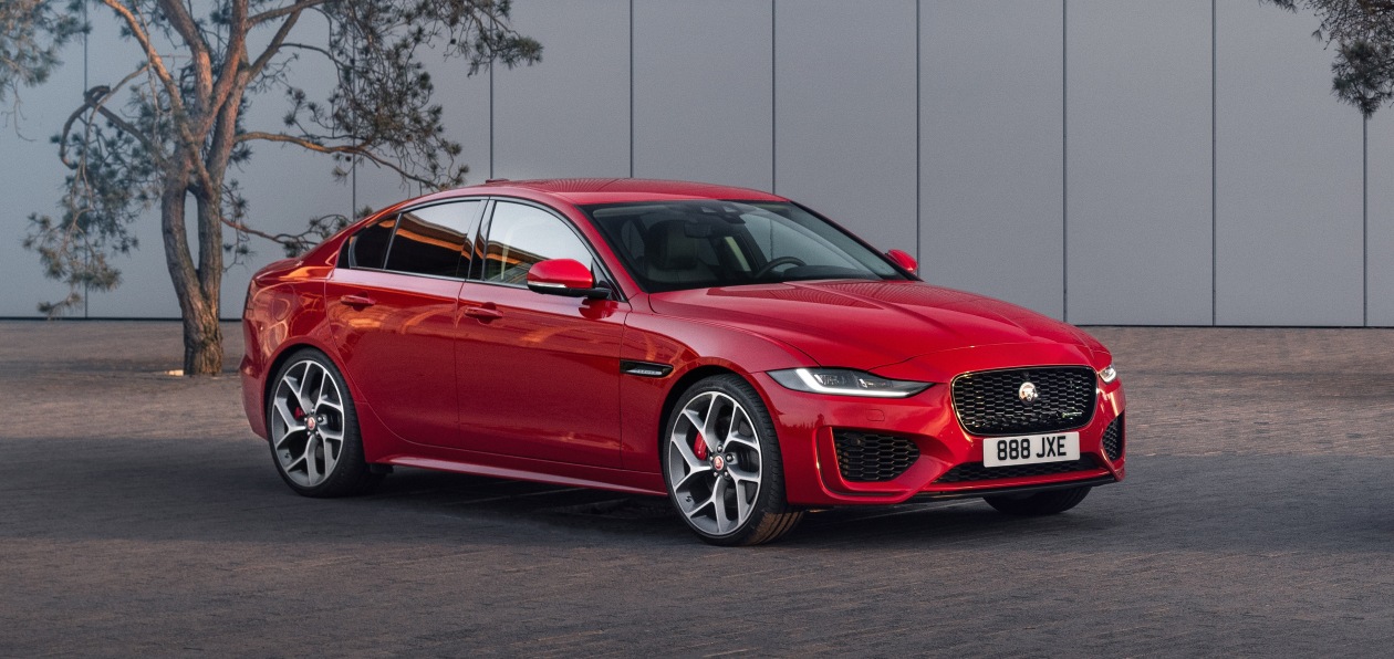 Jaguar обновил седан XE