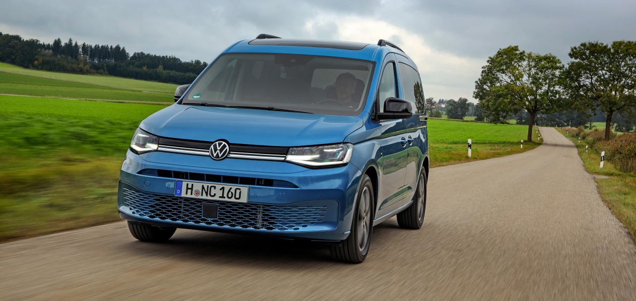 Volkswagen назвал сроки начала продаж нового Caddy