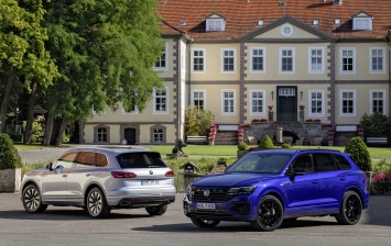 Volkswagen начал принимать заказы на гибридные версии нового Touareg