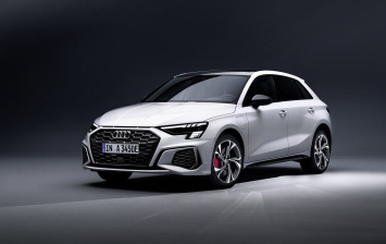 Audi представила мощный гибрид на базе нового A3 Sportback