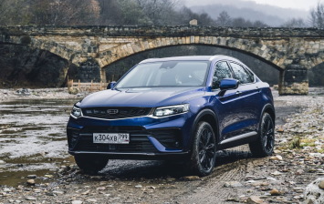 Geely Tugella «доехал» до России раньше назначенного срока