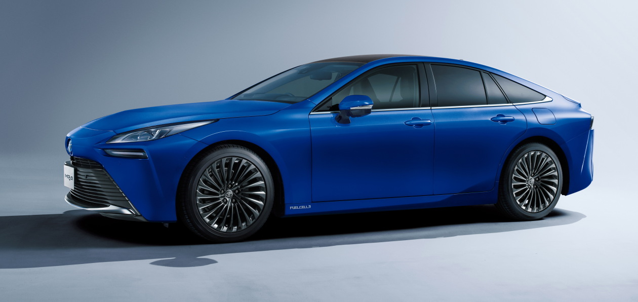 Новая Toyota Mirai поступила в продажу в Японии