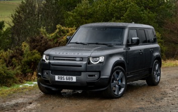 Новый Land Rover Defender получил мотор V8