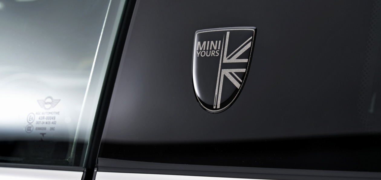 Mini откажется от кожаной обивки салонов