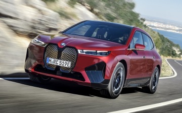 Новый BMW iX «доедет» до России в 2022 году