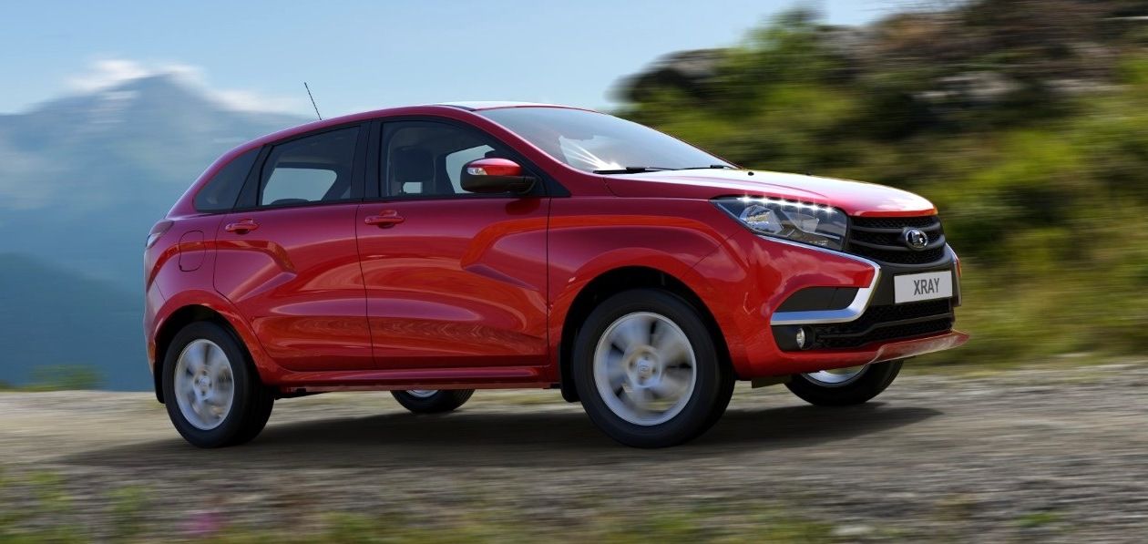 «Двухпедальный» хэтчбек Lada XRAY стал доступнее