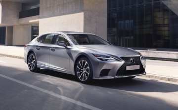 Обновленный Lexus LS получил российский ценник