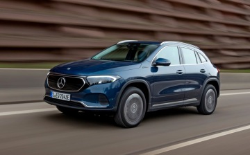 Mercedes расширил гамму модификаций нового EQA