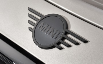 Mini разрабатывает кабриолет нового поколения