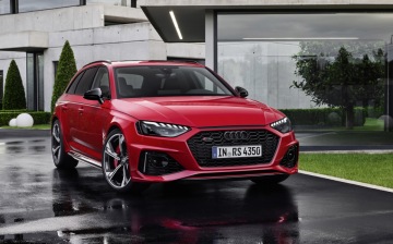 Audi «оценила» в рублях три модели семейства RS