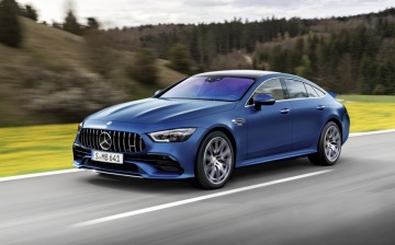 Mercedes обновил «четырехдверное купе» AMG GT