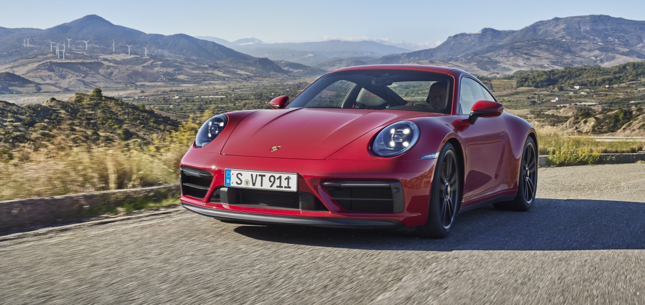 Porsche показал новые модели семейства 911 GTS