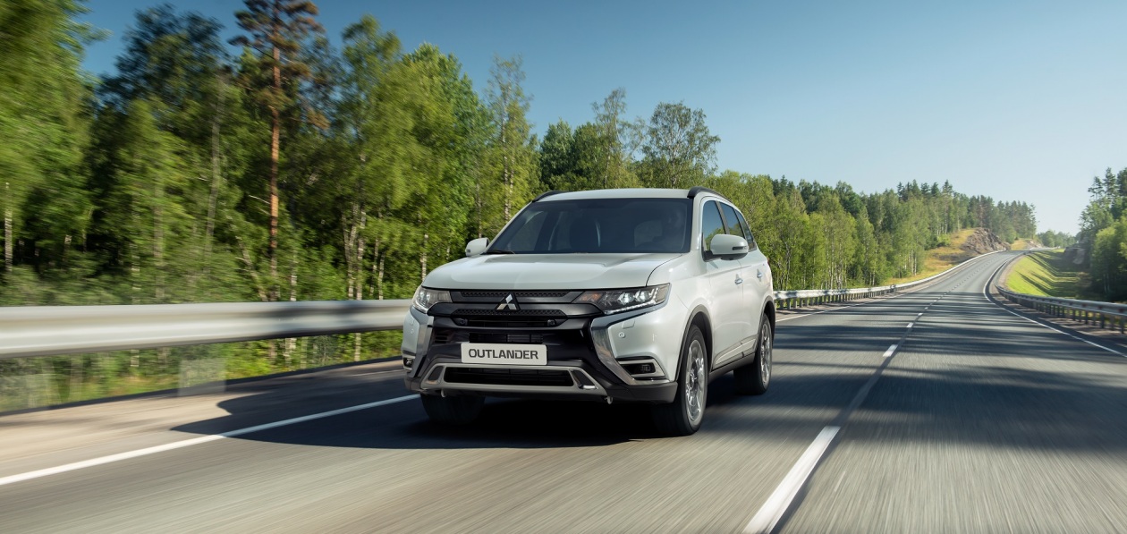 В России стартовали продажи обновленного Mitsubishi Outlander