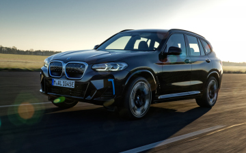 BMW назвала цены на электрический кроссовер iX3