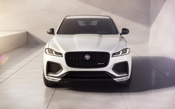 Jaguar представил F-Pace 2022 модельного года