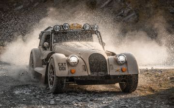 Morgan сделал из Plus Four внедорожное купе