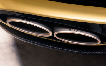 Bentley будет устанавливать выхлоп Akrapovic на Continental GT Speed