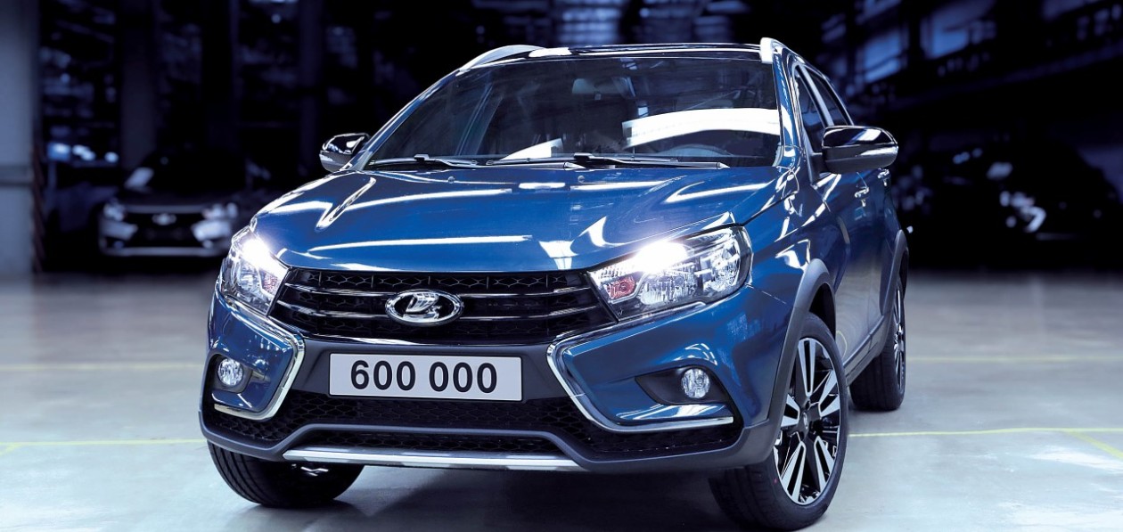 Шестисоттысячная Lada Vesta в России не задержится
