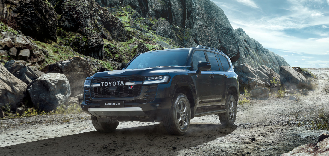 Toyota привезла в Россию «спортивный» Land Cruiser 300
