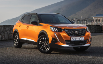 Самая мощная версия Peugeot 2008 с восьмиступенчатым «автоматом» появилась у дилеров