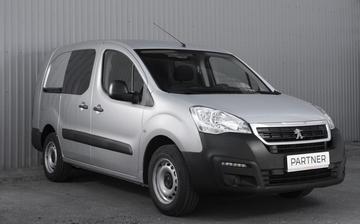 В России появились две новых версии фургона Peugeot Partner