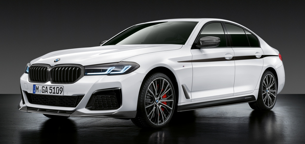 BMW рассказала, на сколько подорожают автомобили марки в ноябре