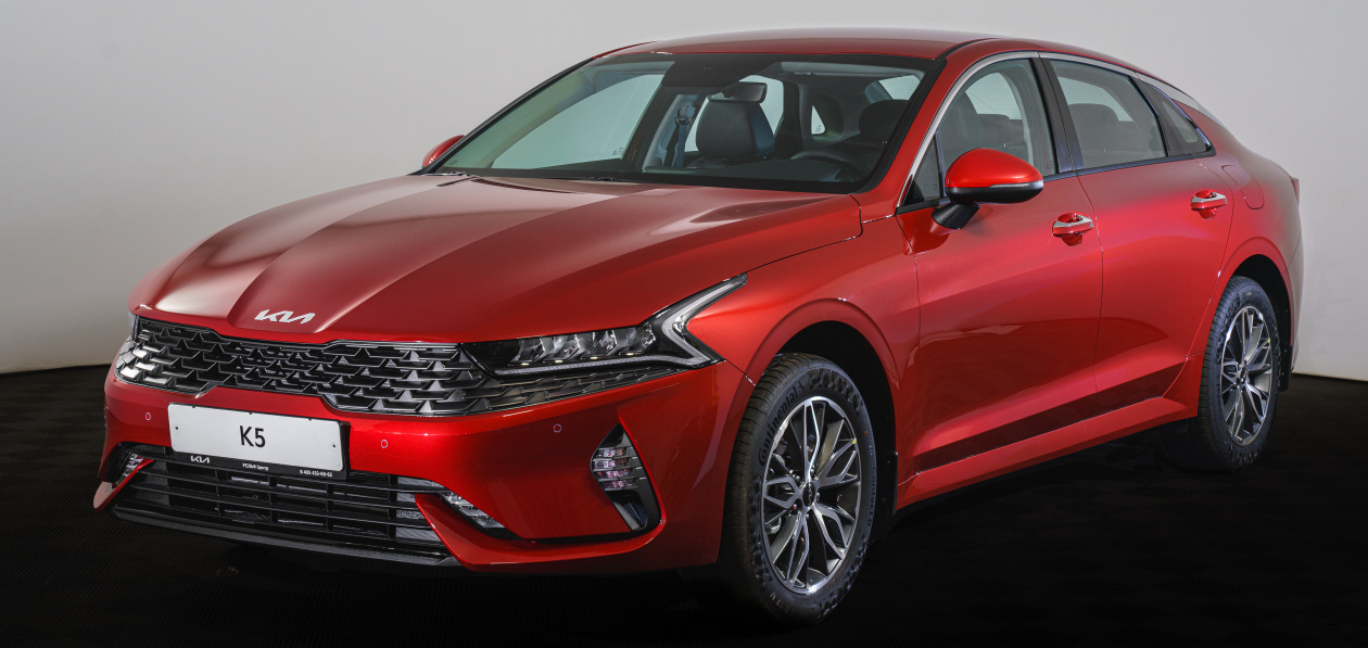 В России начались продажи Kia K5 2022 модельного года