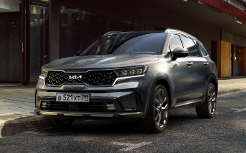 Обновленный Kia Sorento появился у российских дилеров
