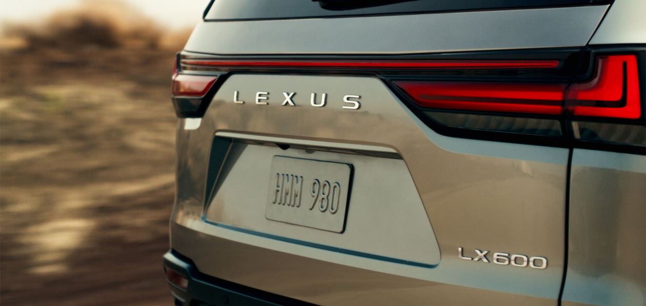 Lexus назвал дату премьеры внедорожника LX нового поколения