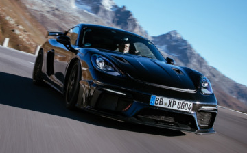 Porsche Cayman 718 GT4 RS намного улучшил рекорд модели на Нюрбургринге