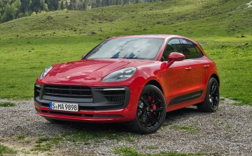 В Porsche уточнили дату выхода обновленного Macan на российский рынок